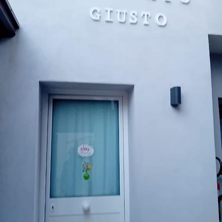 مبيت وإفطار كاتانيا Al Punto Giusto المظهر الخارجي الصورة